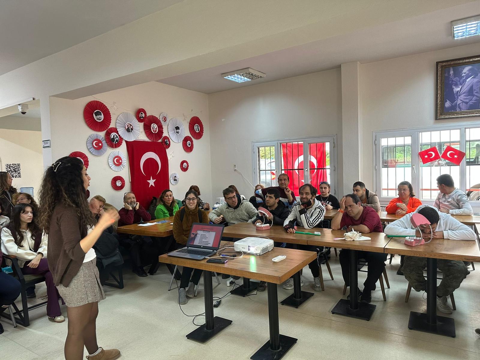 Engelsiz Yaşam Köyü’nde  Ağız ve Diş Sağlığı Eğitimi